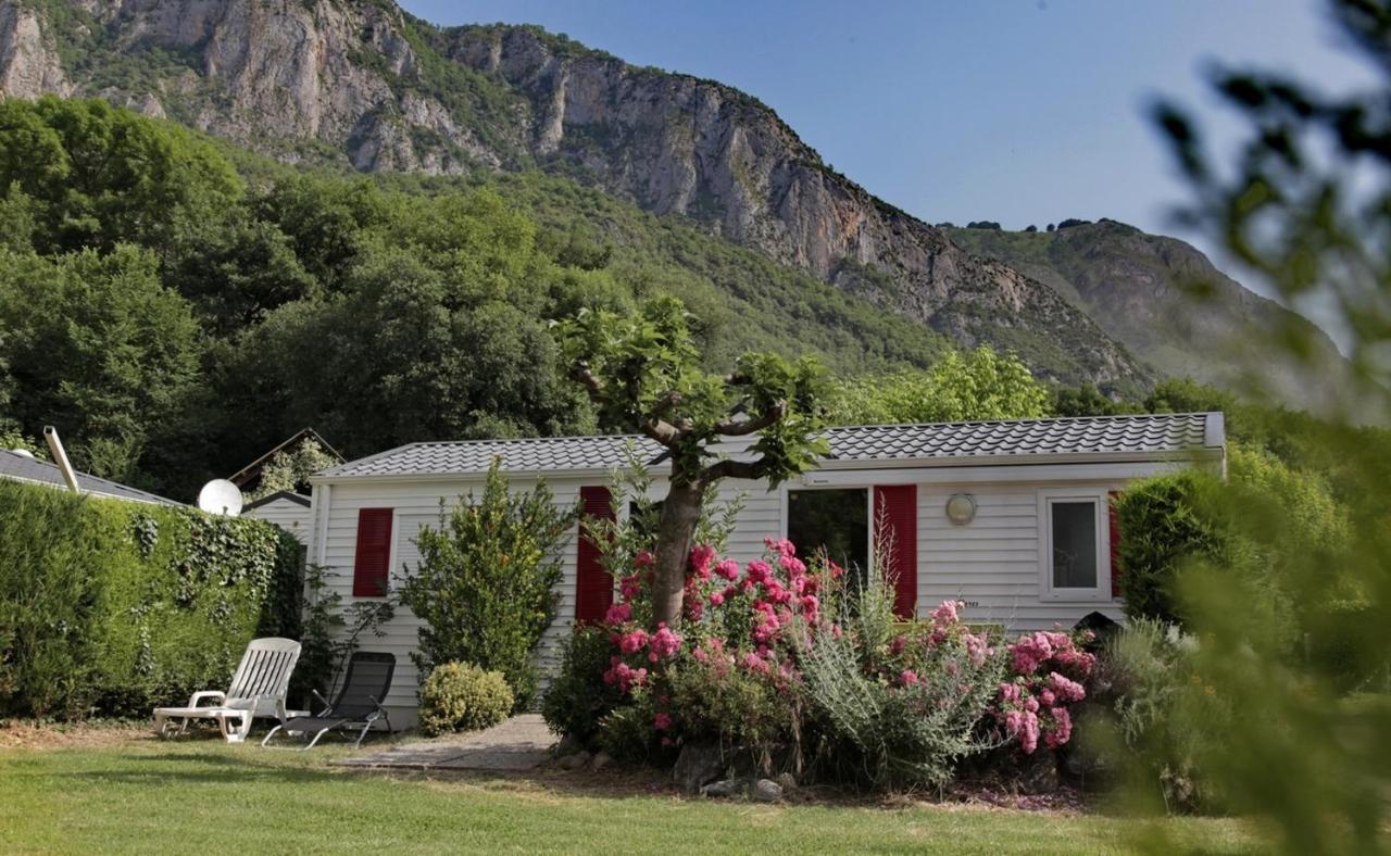 Camping Ecovillage Soleil Du Pibeste Agos-Vidalos Exterior foto